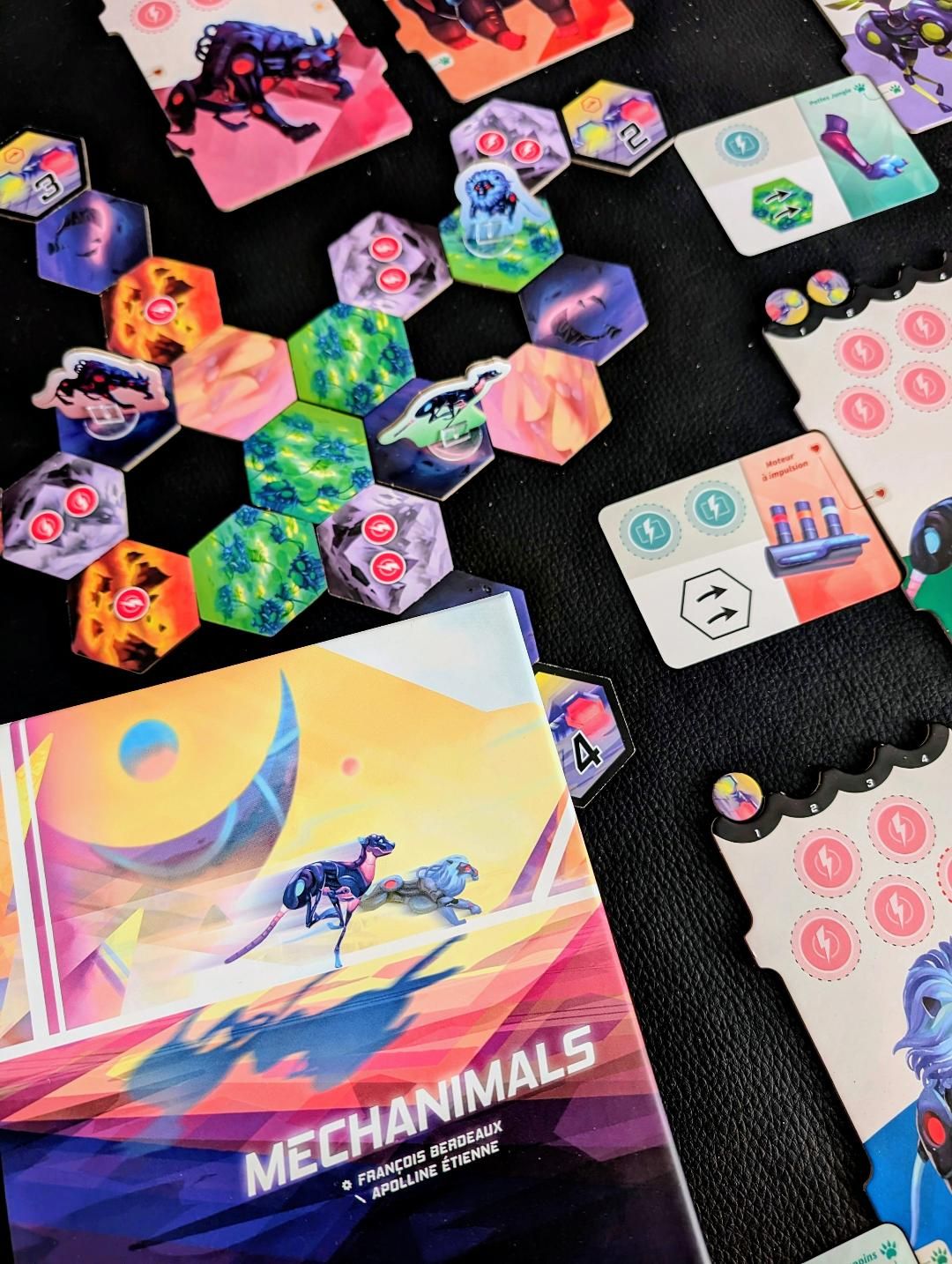 Plateau de jeu et standees Mechanimals